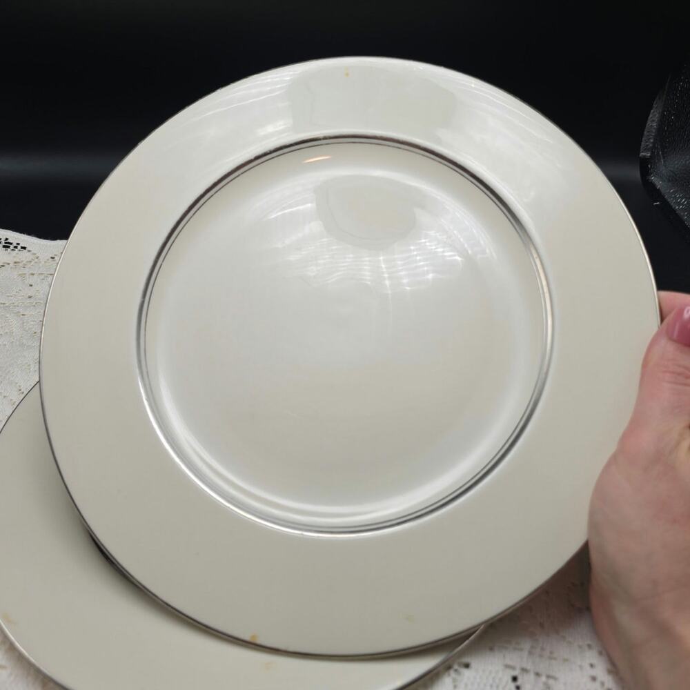 Vintage Syracuse China 2 dinner plates Kent pattern